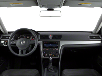 2013 Volkswagen Passat SEL Premium