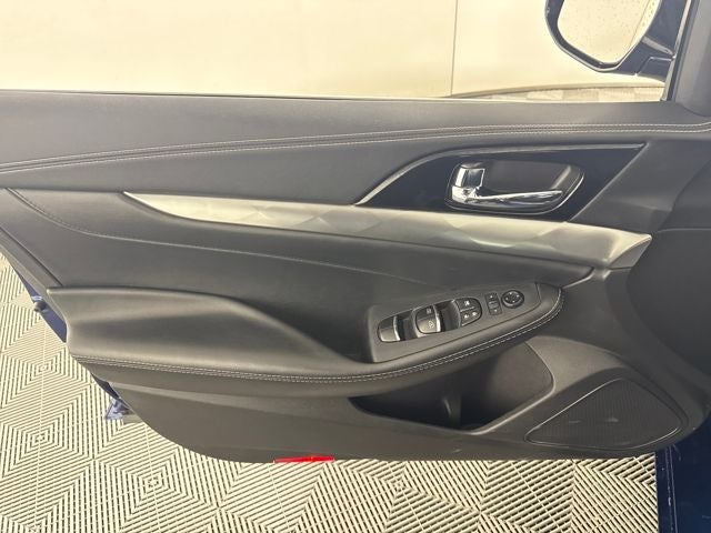 2023 Nissan Maxima SV