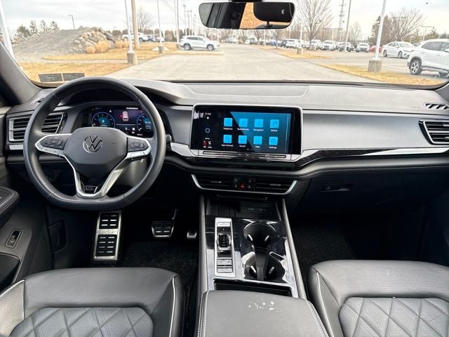 2025 Volkswagen Atlas Cross Sport 2.0T SEL Premium R-Line
