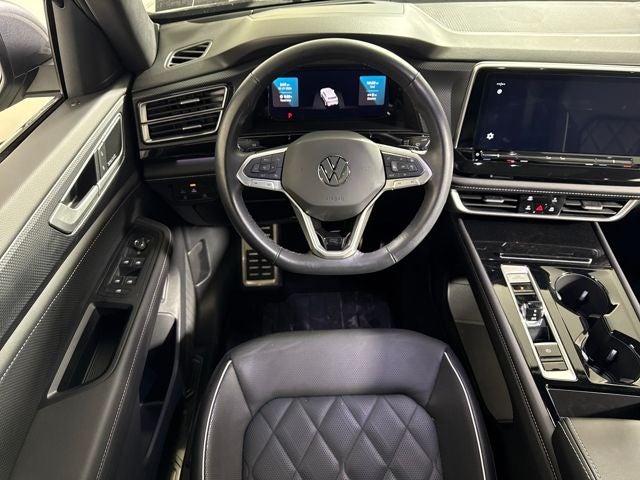 2025 Volkswagen Atlas Cross Sport 2.0T SEL Premium R-Line