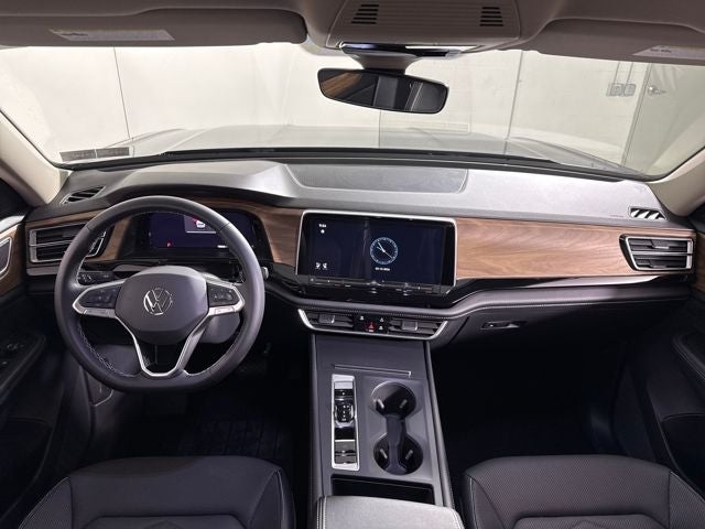 2024 Volkswagen Atlas 2.0T SE