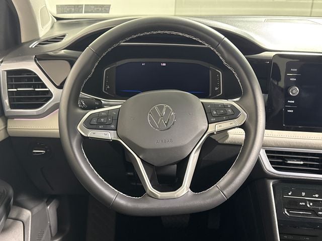 2025 Volkswagen Taos SEL
