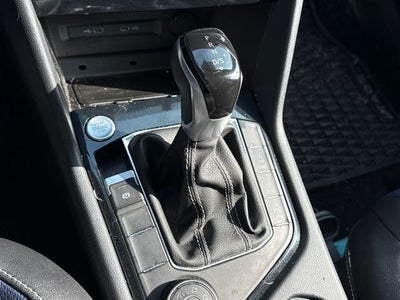 2025 Volkswagen Taos SEL