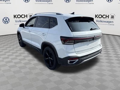 2025 Volkswagen Taos SEL