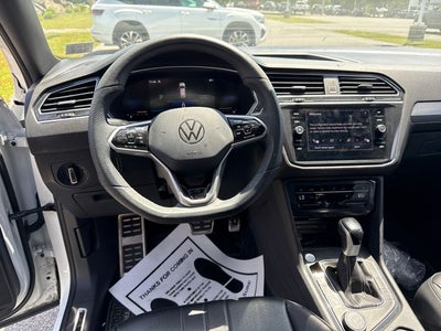 2024 Volkswagen Tiguan SE R-Line Black