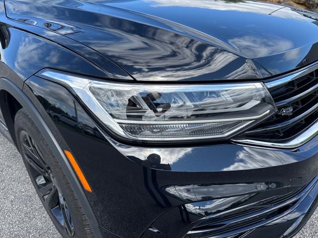 2023 Volkswagen Tiguan SE R-Line Black