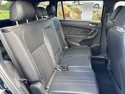 2023 Volkswagen Tiguan SE R-Line Black