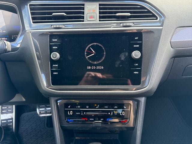2023 Volkswagen Tiguan SE R-Line Black