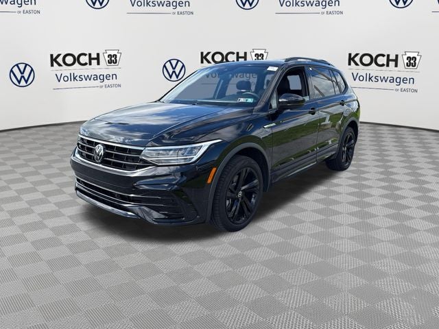 2023 Volkswagen Tiguan SE R-Line Black