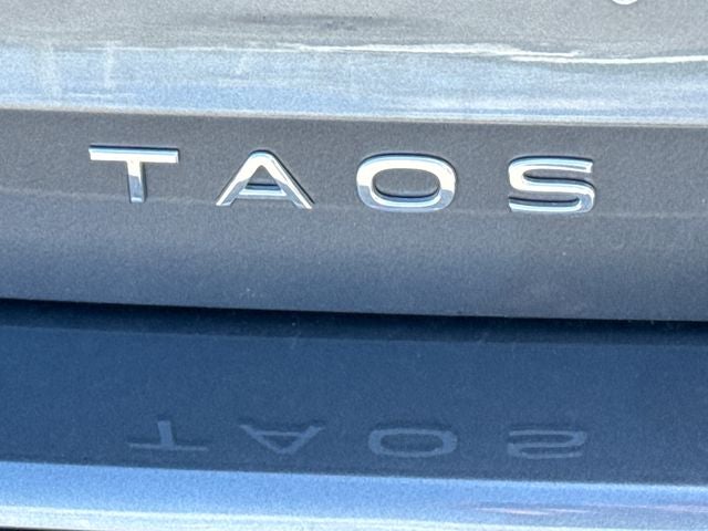 2025 Volkswagen Taos SE