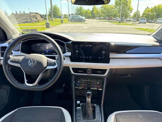 2025 Volkswagen Taos SE