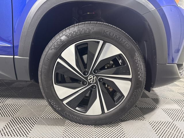 2024 Volkswagen Taos SE