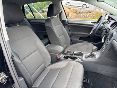 2017 Volkswagen Golf S