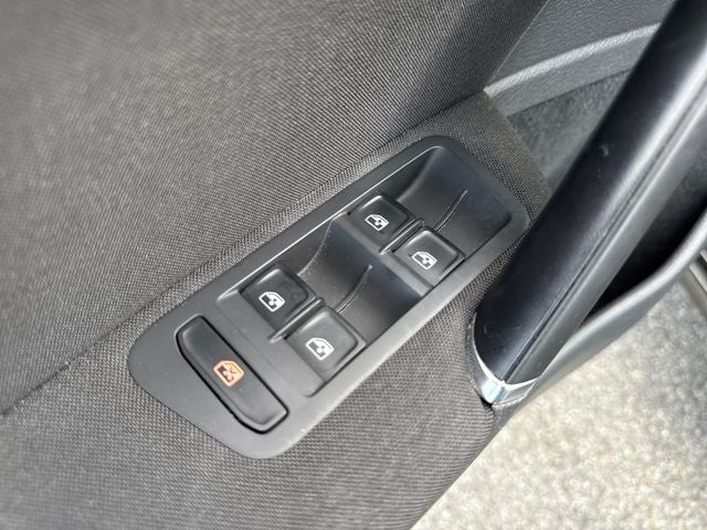 2017 Volkswagen Golf S
