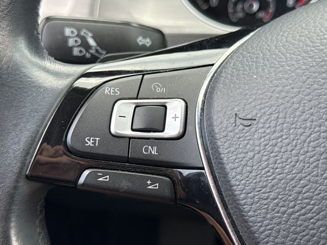 2017 Volkswagen Golf S