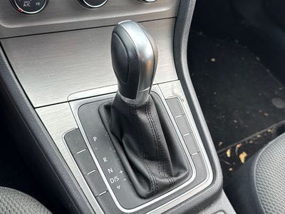 2017 Volkswagen Golf S