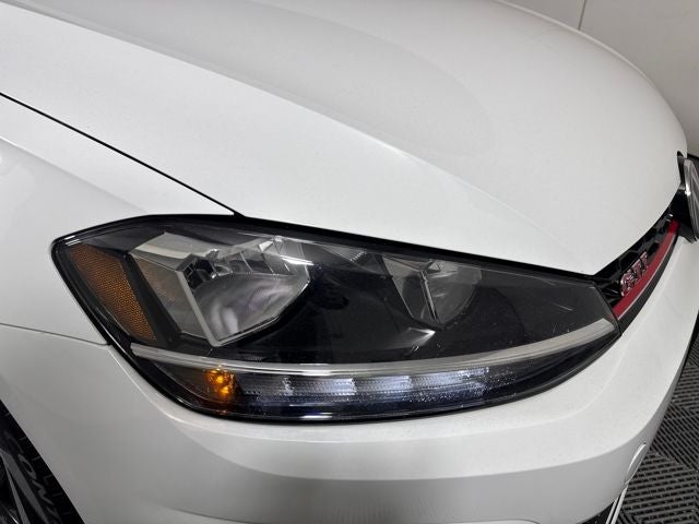 2021 Volkswagen Golf GTI S