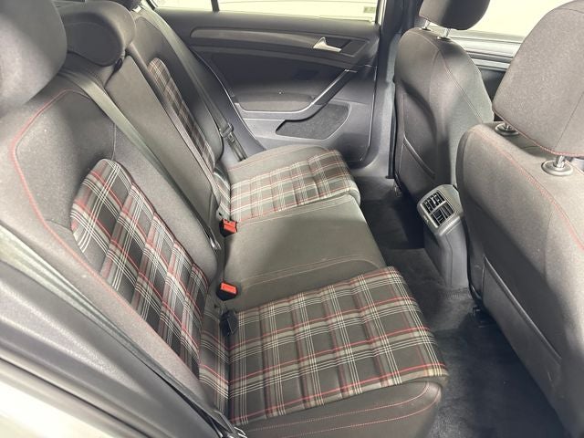 2021 Volkswagen Golf GTI S