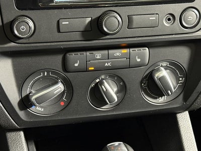 2015 Volkswagen Jetta 1.8T SE w/Connectivity/Navigation