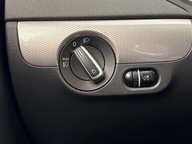 2015 Volkswagen Jetta 1.8T SE w/Connectivity/Navigation