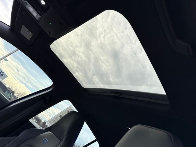 2024 Volkswagen Golf R 2.0T DSG