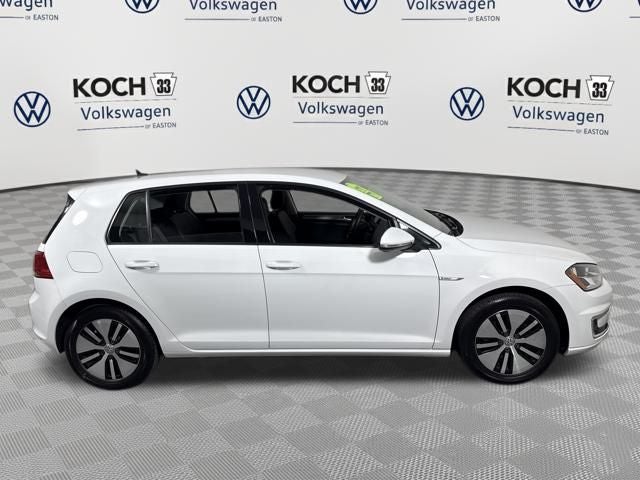 2016 Volkswagen e-Golf SE