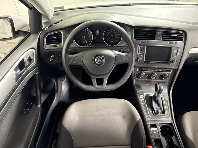 2016 Volkswagen e-Golf SE