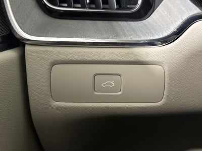 2025 Volvo XC60 Ultra