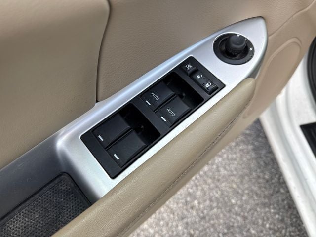 2013 Chrysler 200 Limited