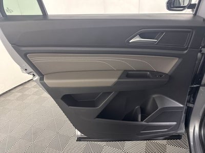 2022 Volkswagen Atlas Cross Sport 2.0T SEL R-Line