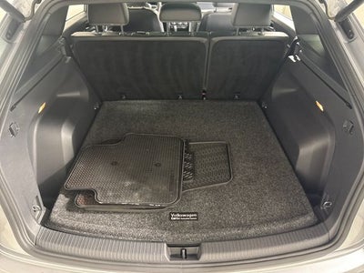 2022 Volkswagen Atlas Cross Sport 2.0T SEL R-Line