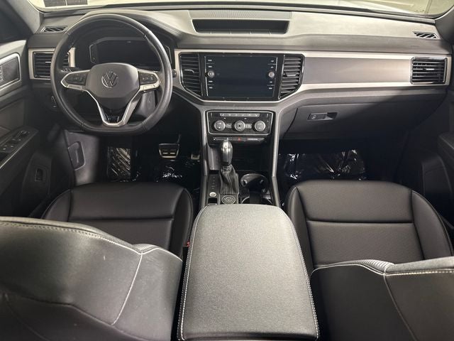 2022 Volkswagen Atlas Cross Sport 2.0T SEL R-Line