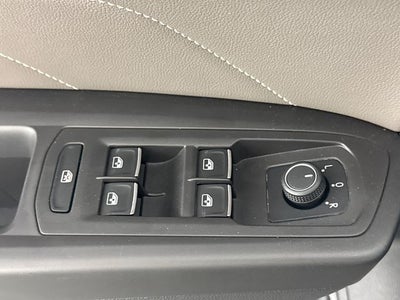 2022 Volkswagen Atlas Cross Sport 2.0T SEL R-Line