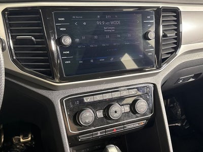 2022 Volkswagen Atlas Cross Sport 2.0T SEL R-Line