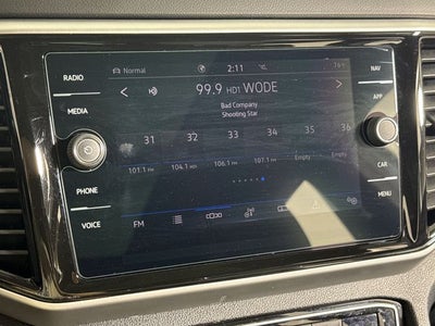 2022 Volkswagen Atlas Cross Sport 2.0T SEL R-Line