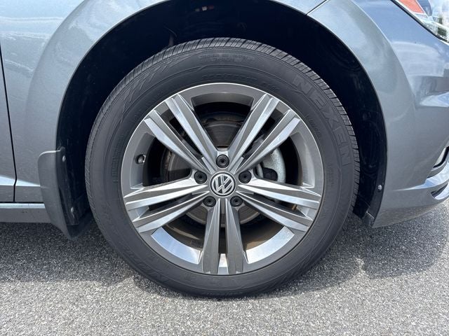2019 Volkswagen Jetta R-Line