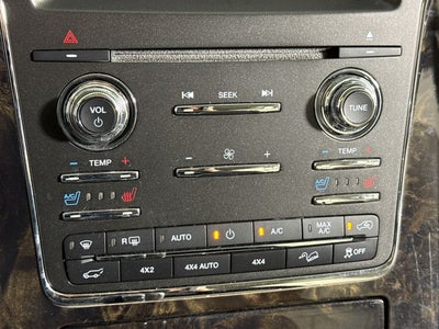 2015 Lincoln Navigator Base