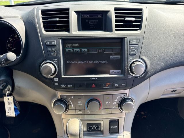 2011 Toyota Highlander SE
