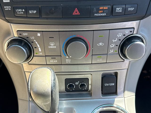 2011 Toyota Highlander SE