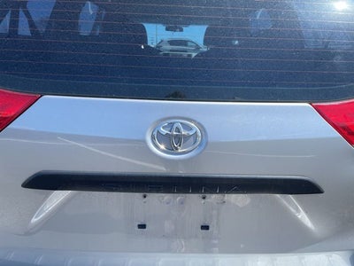 2012 Toyota Sienna Base 7 Passenger