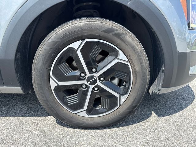 2023 Kia Niro LX
