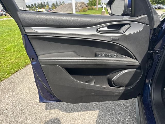2018 Alfa Romeo Stelvio Base
