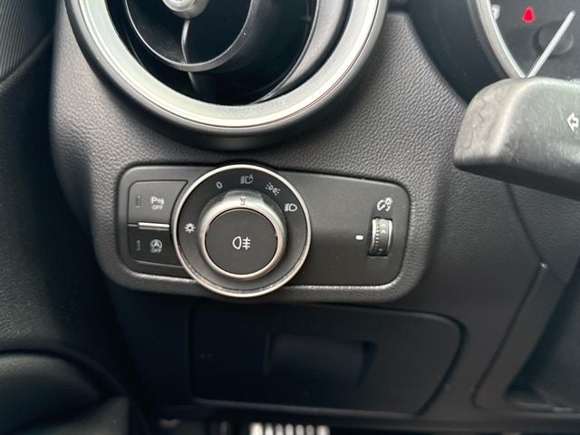 2018 Alfa Romeo Stelvio Base