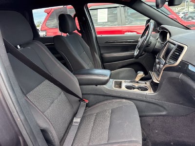 2017 Jeep Grand Cherokee Base