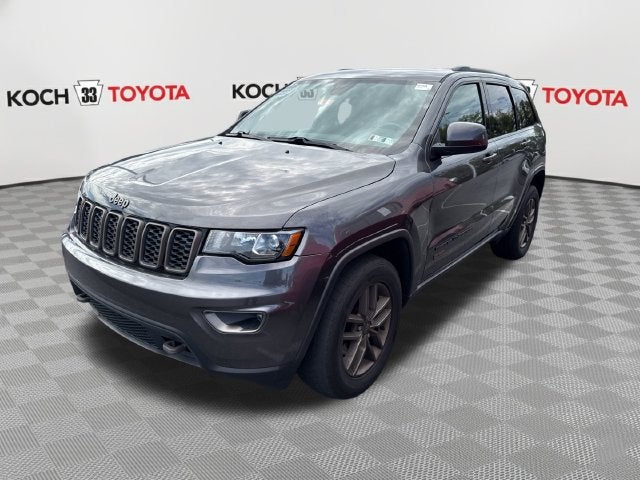 2017 Jeep Grand Cherokee Base
