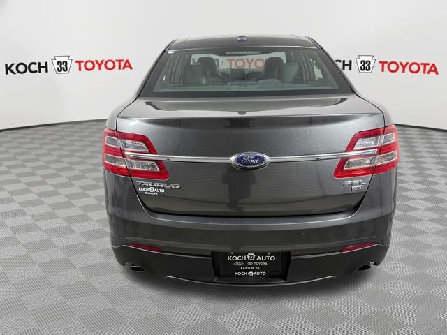 2018 Ford Taurus SEL