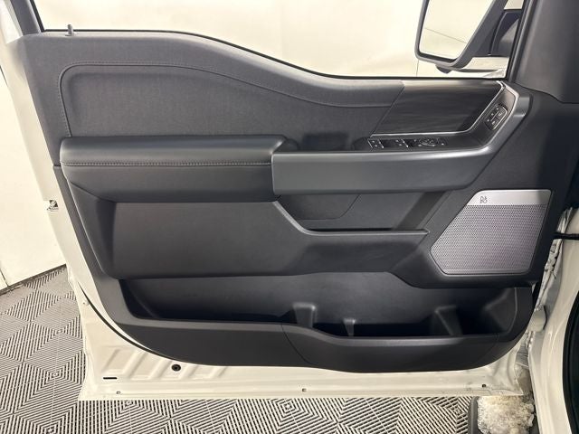 2024 Ford F-150 Lightning Lariat