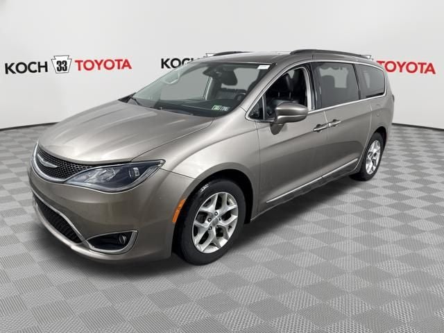 2017 Chrysler Pacifica Touring L