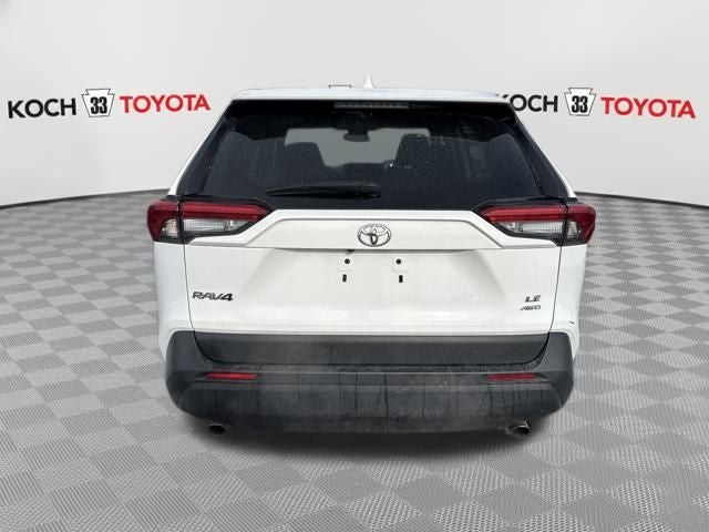2024 Toyota RAV4 LE
