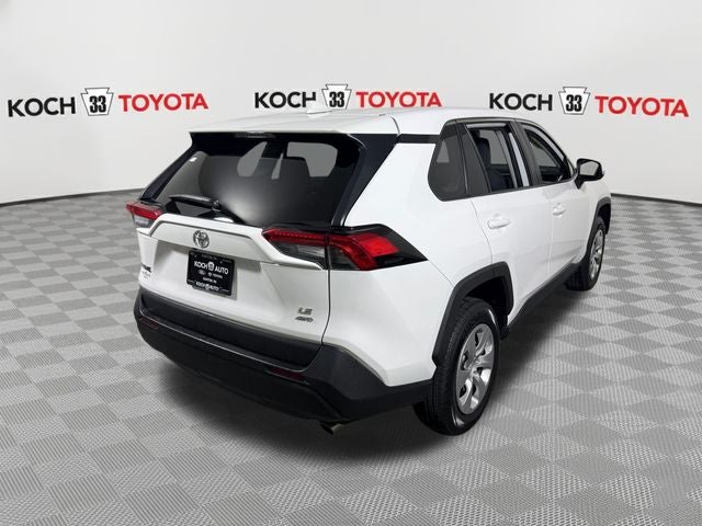 2023 Toyota RAV4 LE